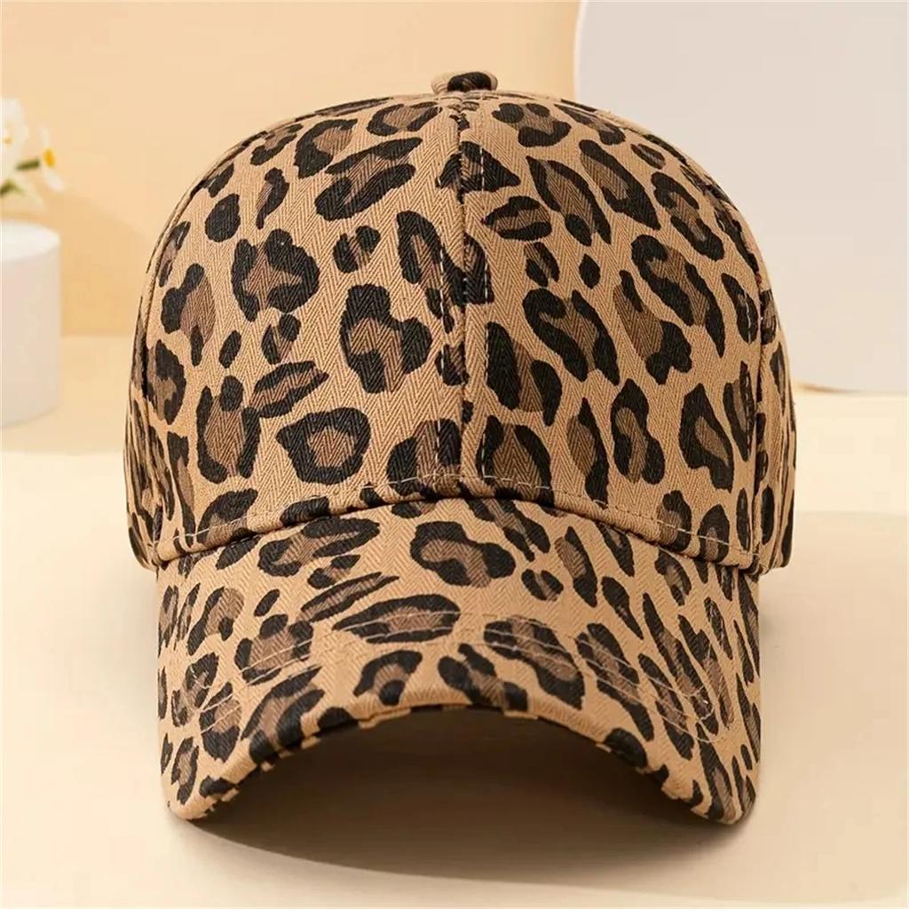 Leopard Print Suede Baseball Cap for Men and Women Stylish Curved Brim Outdoor Sun Protection Sun Hat Adjustable Retro Style