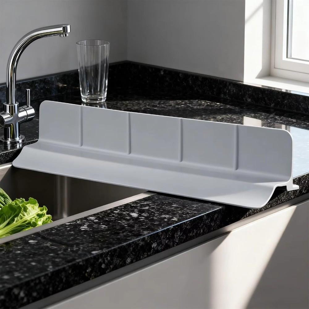 Anti-splash Silicone Sink Barrier with Large Suction Cup Sink Water Baffle  Restaurant