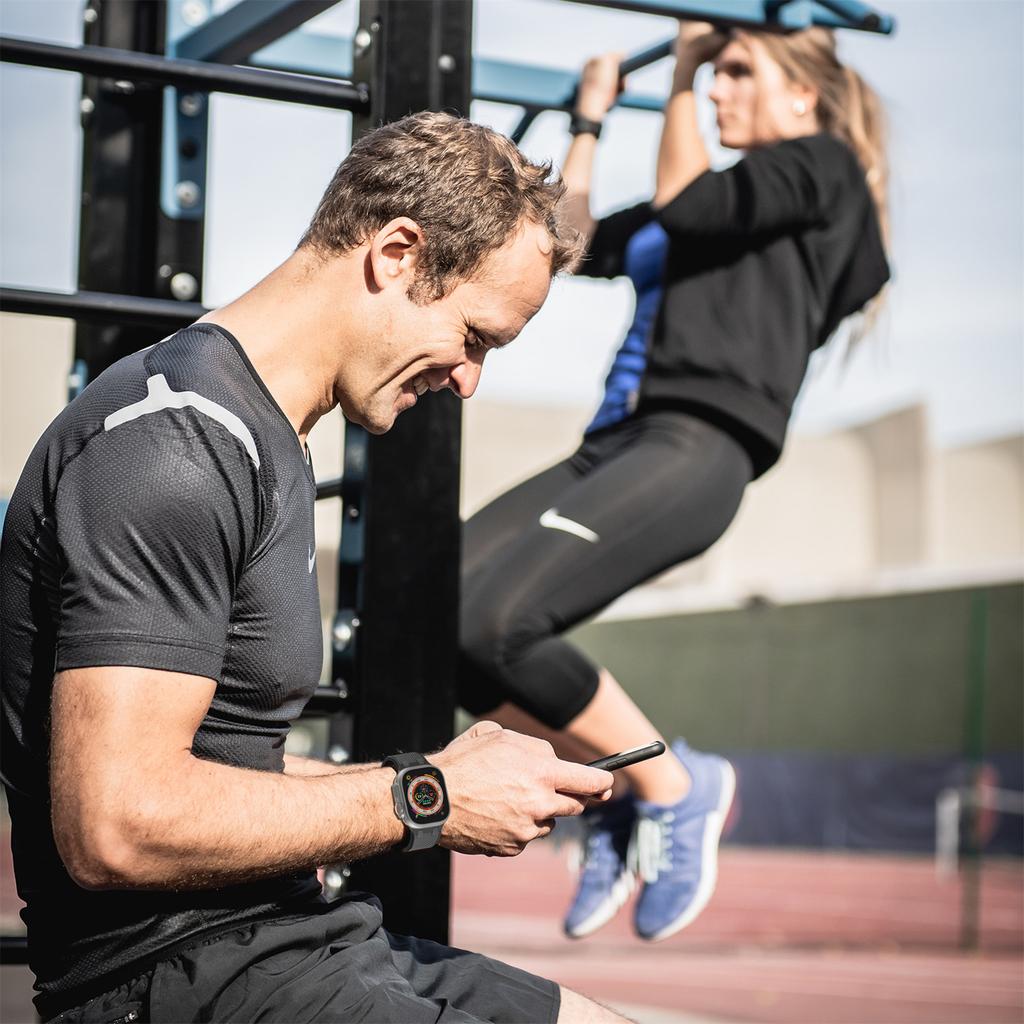 For Apple Watch 10 46mm/Ultra 2/Ultra 49mm/9 8 7 45mm/SE (2023) SE (2022) SE 6 5 4 44mm/3 2 1 42mm Silicone Watch Band