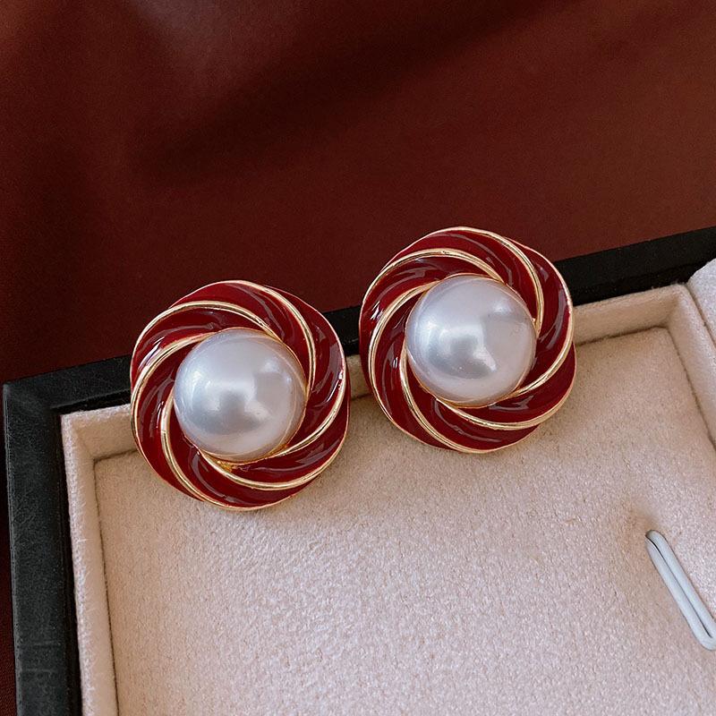 French retro Hong Kong style red geometric resin earrings stud earrings personality temperament earrings women