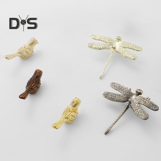 Zinklegering Dragonfly Skåphandtag Vintage Fågel Lådhandtag Garderob Toalettbord Skåpdörr Knopp Metall Draghandtag Kontor Hem Kök Dekoration