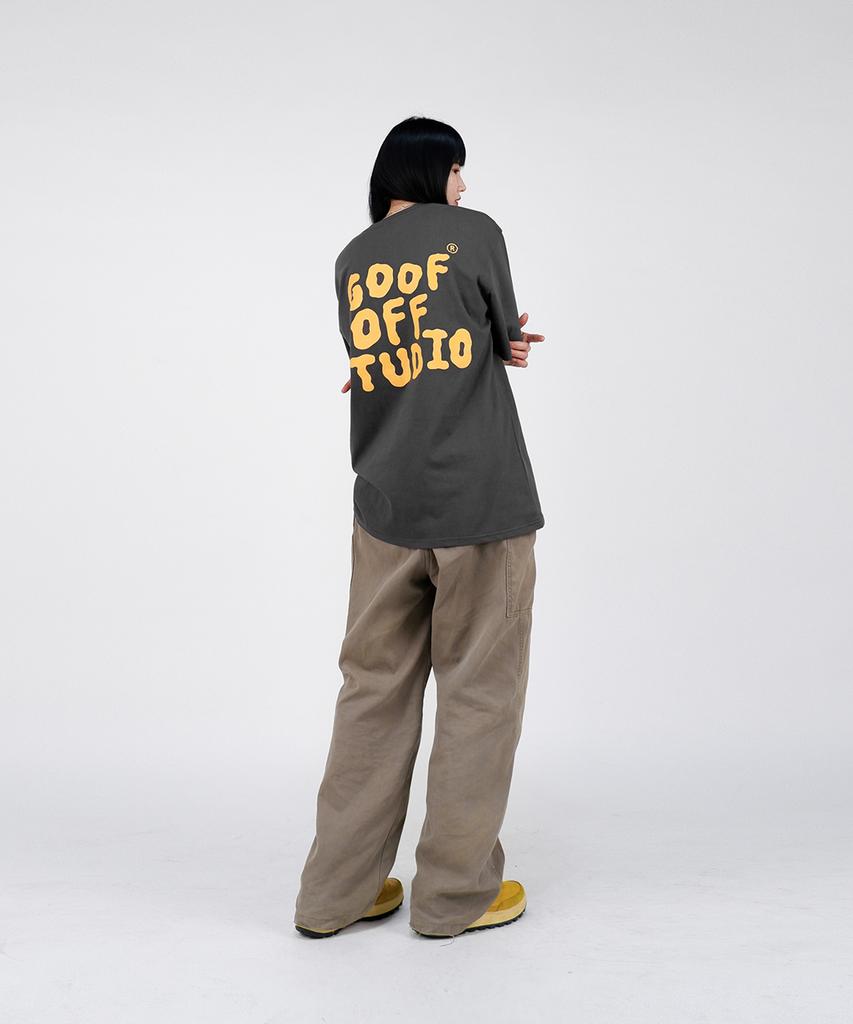 Gupeuopeuseutyudio Gofs Main Logo T-Shirt Charcoal