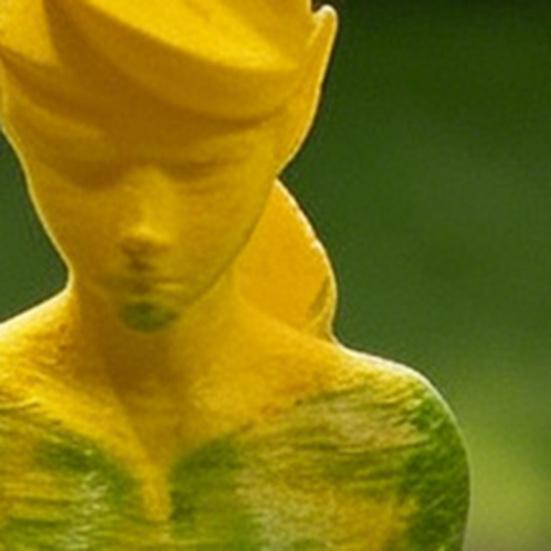 Meditierende Göttinnenstatue 3D-gedruckte sitzende Naturgöttin Skulptur Spirituelle Figur für Haus Zimmer Garten Dekoration