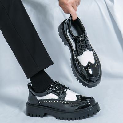 Scarpe Eleganti da Uomo Casual Ufficio Business Formali Oxford Fondo Spesso Scarpe da Vestito Uomo Gentiluomo Outdoor Pelle Verniciata Scarpe da Matrimonio Moda