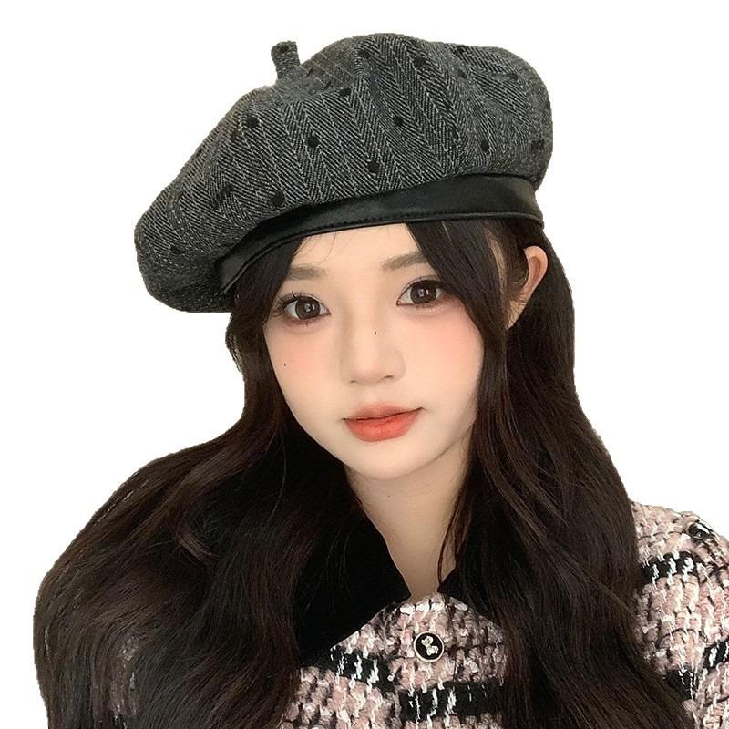Autumn Hat Women's Retro Versatile Polka Dot Beret Casual Octagonal Hat Outdoor Face Little Painter Hat