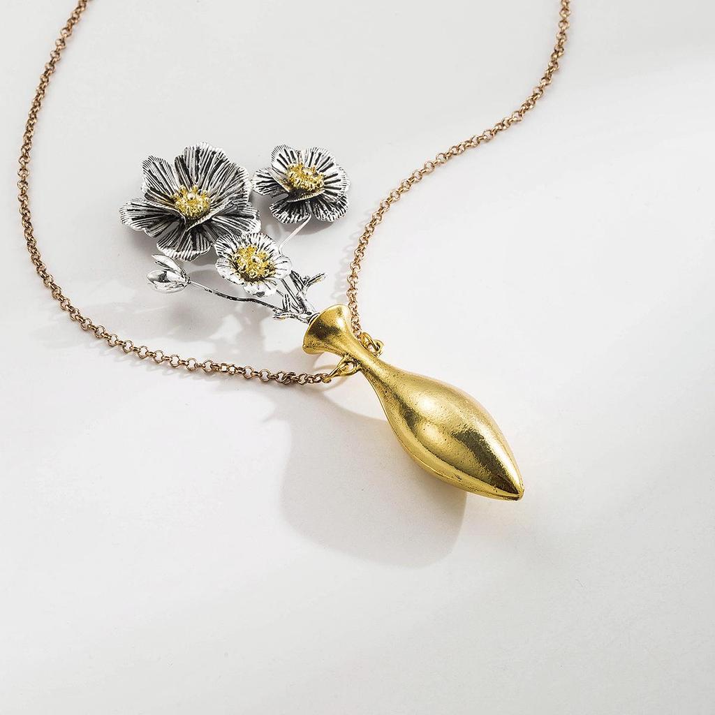 Exaggerated Floral Vase Pendant Necklace with Alloy Collarbone Chain