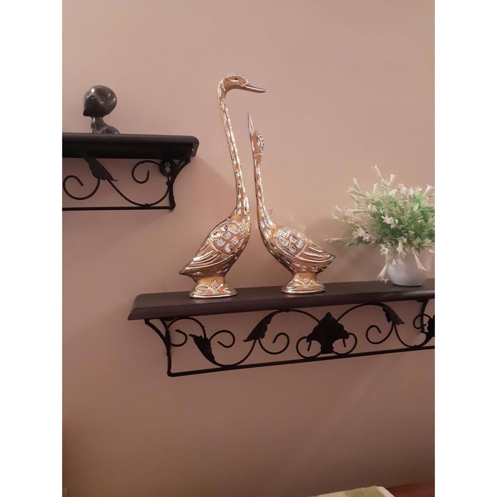 Pair of Kissing Duck, Swan Showpiece For Home Decor - 29 Cm (Aluminium, Golden )