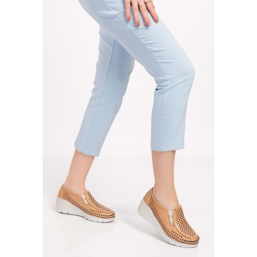 Scarpe casual estive slip-on comfort con tacco a zeppa da donna in