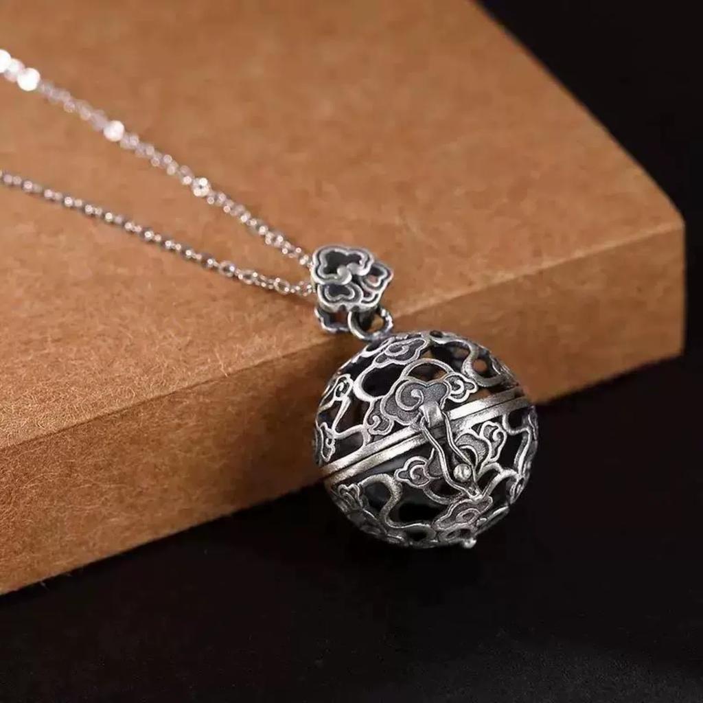 S925 Sterling Silber Beutel Kugel Anhänger Halskette Glücksbringer Wolke Anhänger Hohl zu öffnen Aromatherapie Kugel Duftkapseln Damen Retro Stil