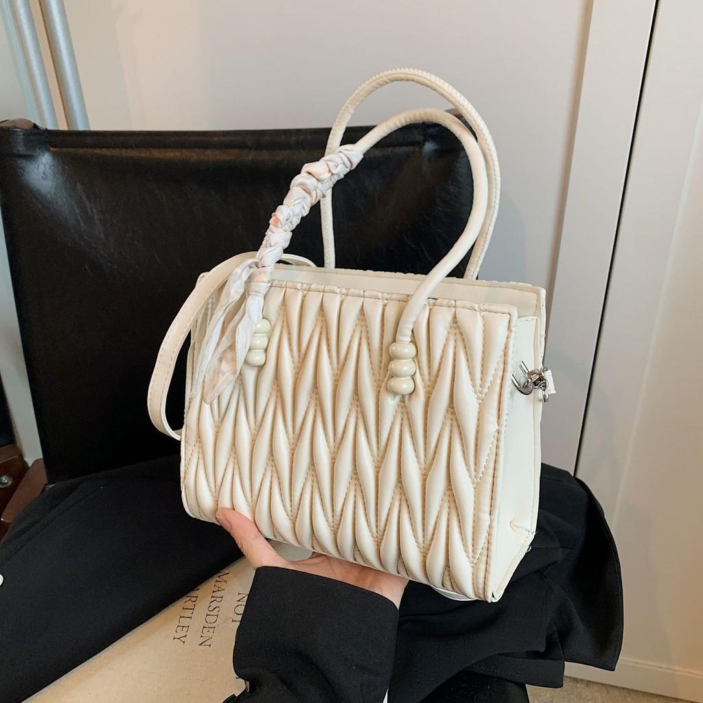 Ielgy Fashion Ladies Pleated Underarm Bag Commuter Classy All-Match Tote Bag