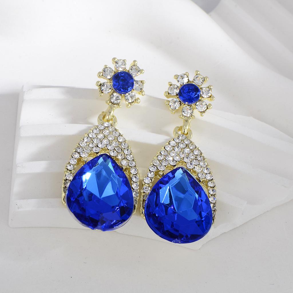 Vintage Luxury Waterdrop Dangle Earrings Fashionable Evening Party Accessories Elegant Drop Earrings For Formal Gowns