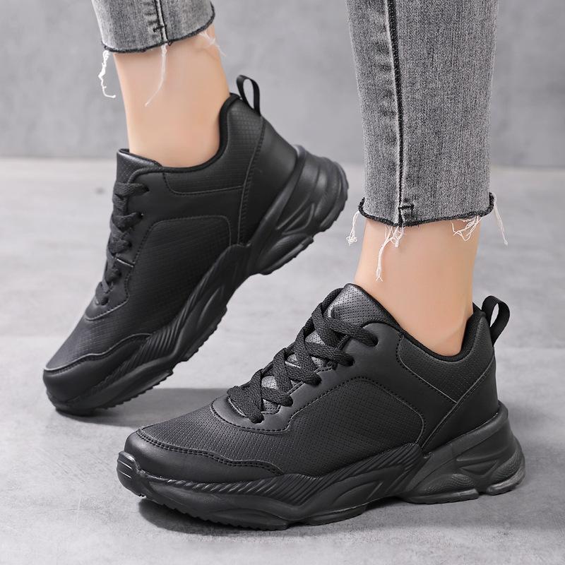 Ganzschwarze Leder-Sportschuhe für Damen: Wasserdichte, dicke Sohle, bequem, rutschfeste KFC Küchenarbeitschuhe für Frühling und Herbst.
