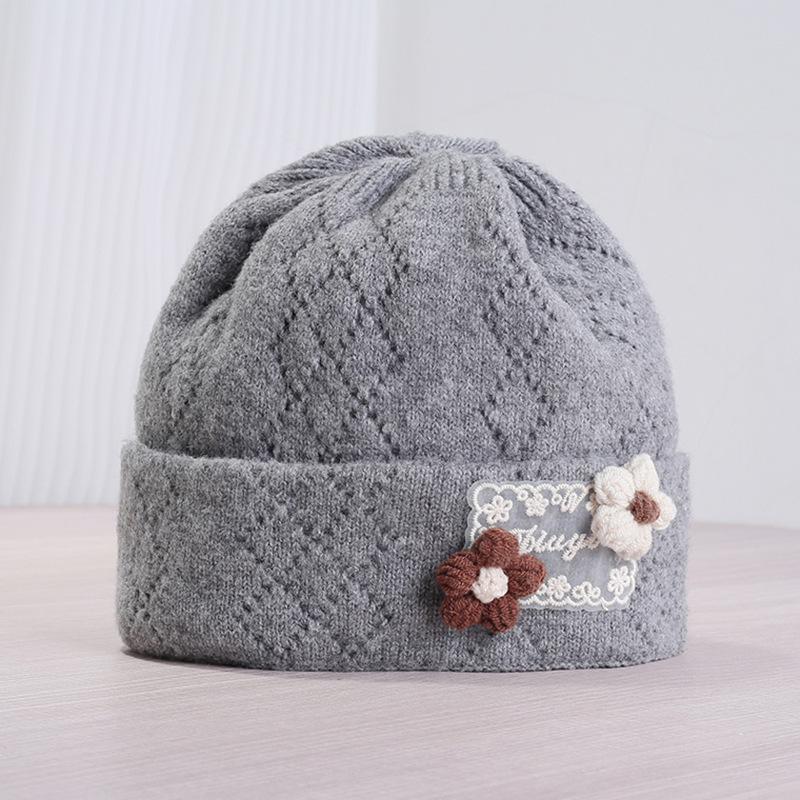 Autumn and winter warm ear protection double-layer flanged pullover wool hat female sweet literary lace handmade flower knitted hat