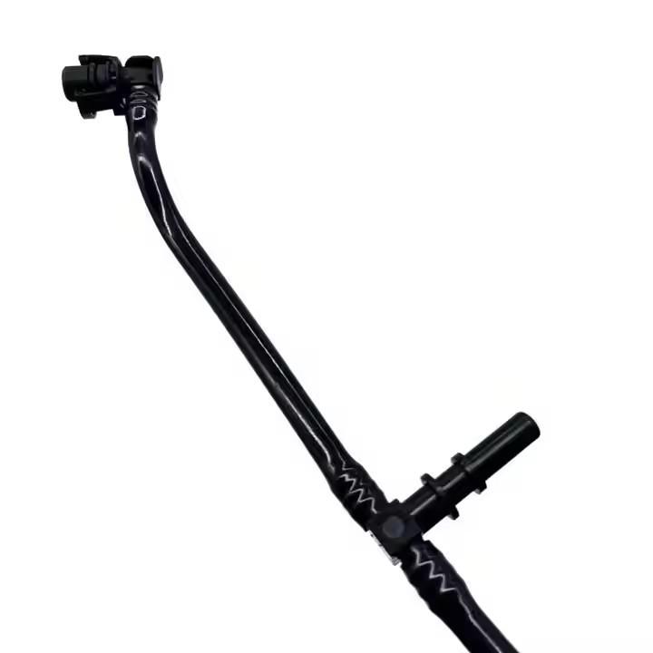 Land Rover Discovery Auxiliary Water Tank Hose LR034645 LR146301 LR081660