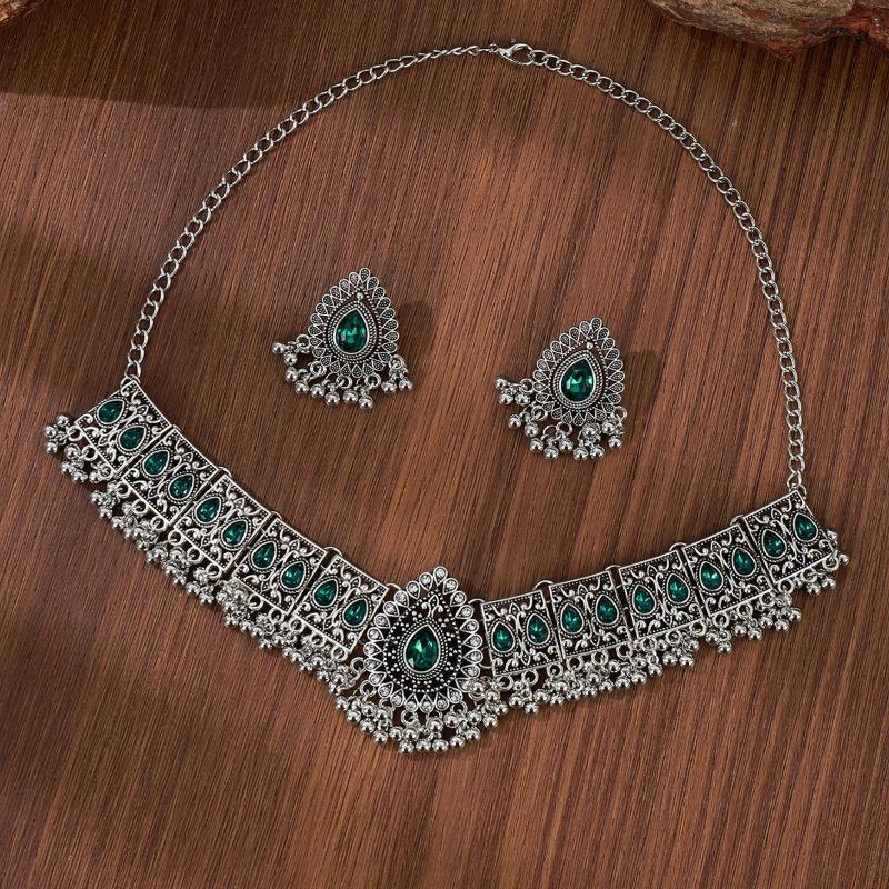 Retro Teardrop Gemstone Earrings Necklace Set High-end Diamond-encrusted Dress Accessories