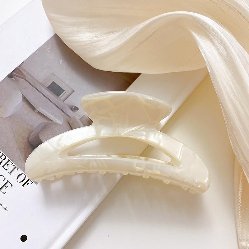 Stylish Acetate Hair Claw With Geometric Patterns In Multiple Colors For Trendy Women