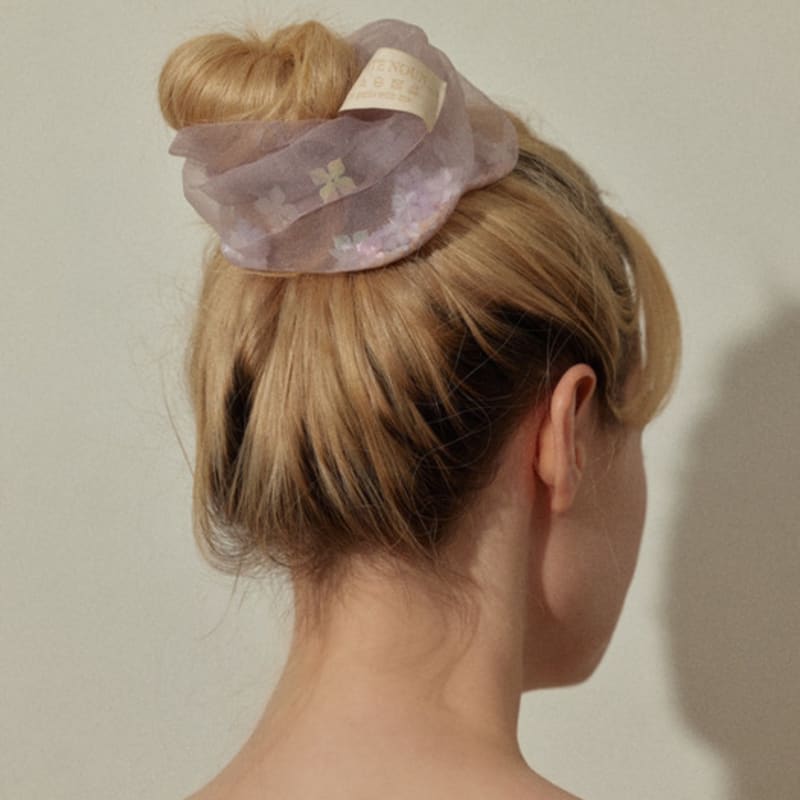 Favorite Noun Fairy scrunchies_Pink