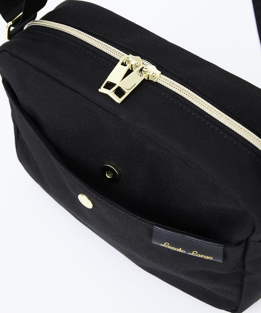 Water-repellent Shoulder Bag with 5 Pockets