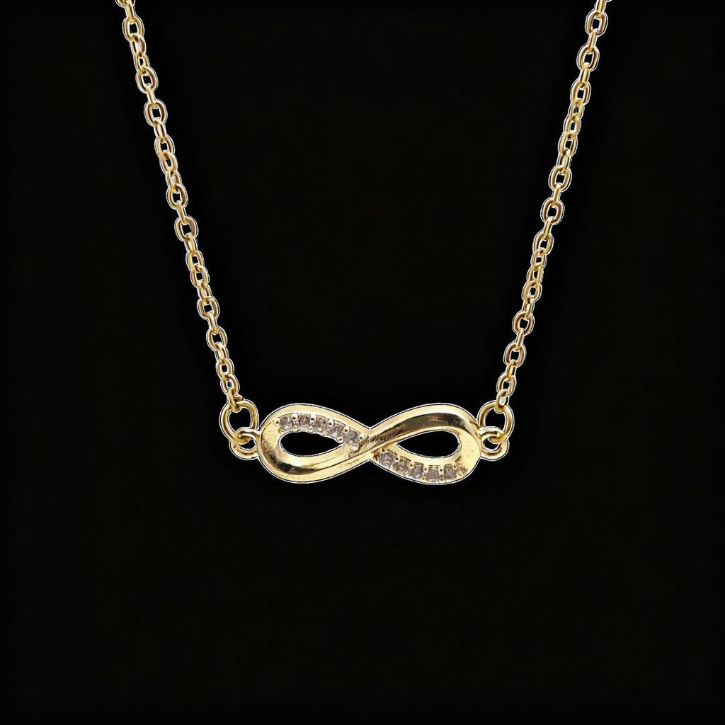 Exquisite Möbius Ring Figure 8 Necklace - Women's High-End Versatile Ins Style Clavicle Chain