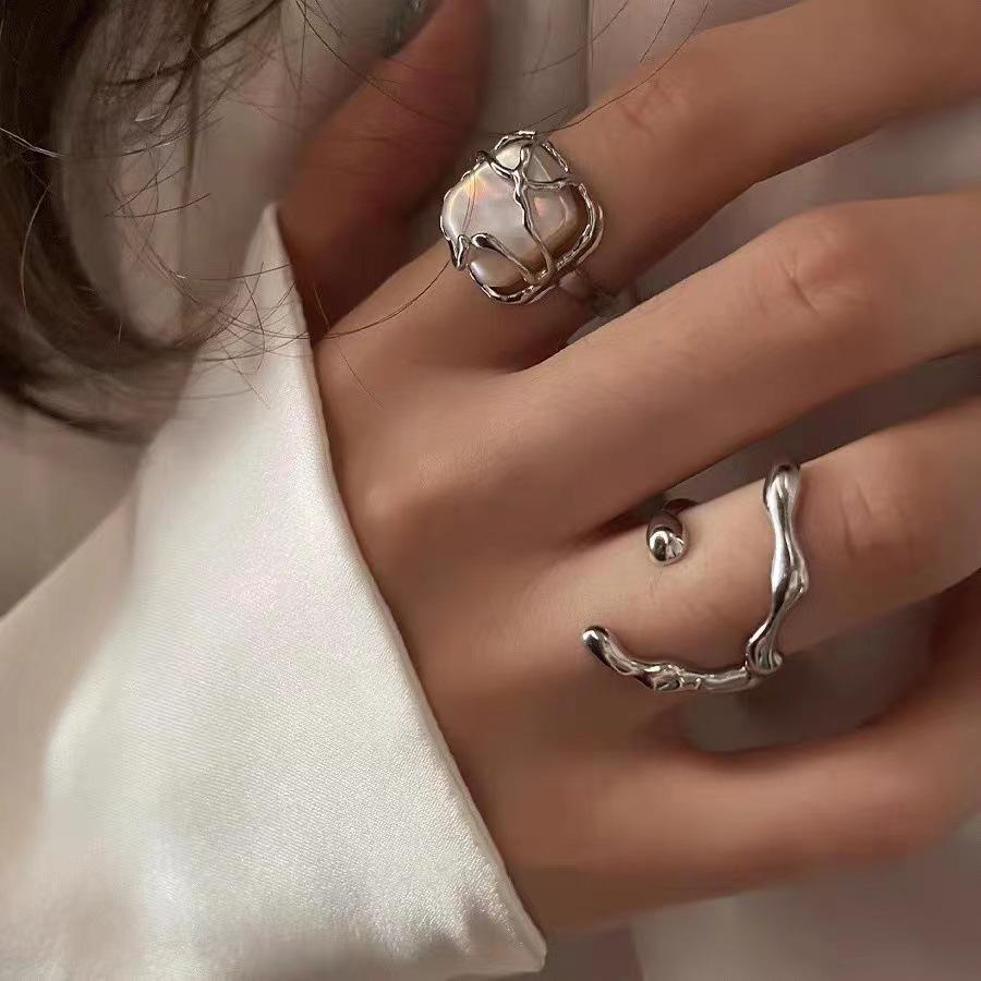 Moonlight Forest: Elegant Pearl Fairy Ring for Women – Unique Design with Fashionable Charm