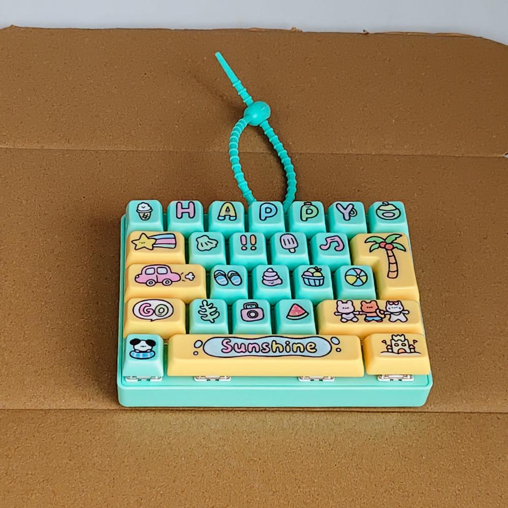 Stress Relief Keyboard Toy Sensory Fidget 26 Keys Compact Fun Keychain Ideal Party Favor Small Gift Bag Pendant