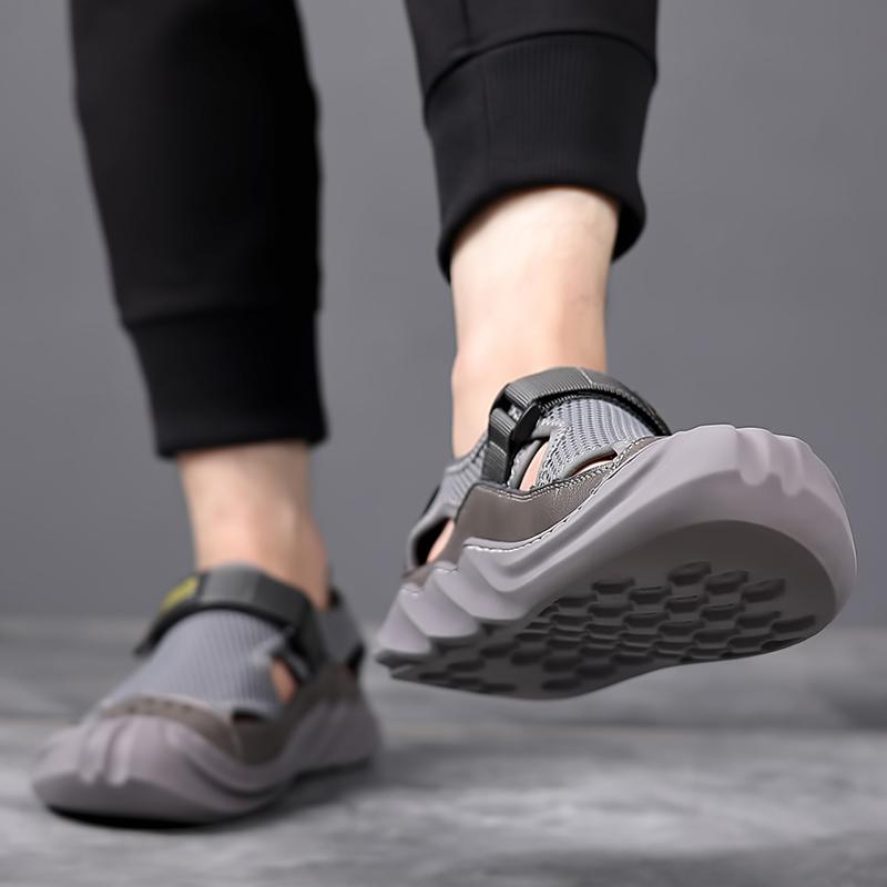 Sandali da uomo con fondo morbido estivo traspirante di grandi dimensioni abbigliamento esterno scarpe da spiaggia scarpe da uomo casual scarpe con buco da uomo cavo