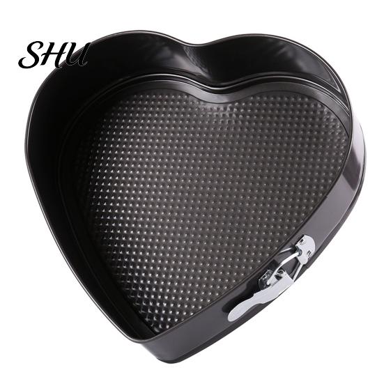 Non-Stick Baking Pan Heart Shaped Springform Food Grade BPA Free Heat-Resistant Reusable Microwave Safe Cheesecake Refrigerator Mold