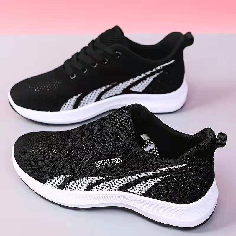 2025 spring new fly-woven mesh sports shoes women's casual non-slip soft-soled mother lightweight travel running shoes