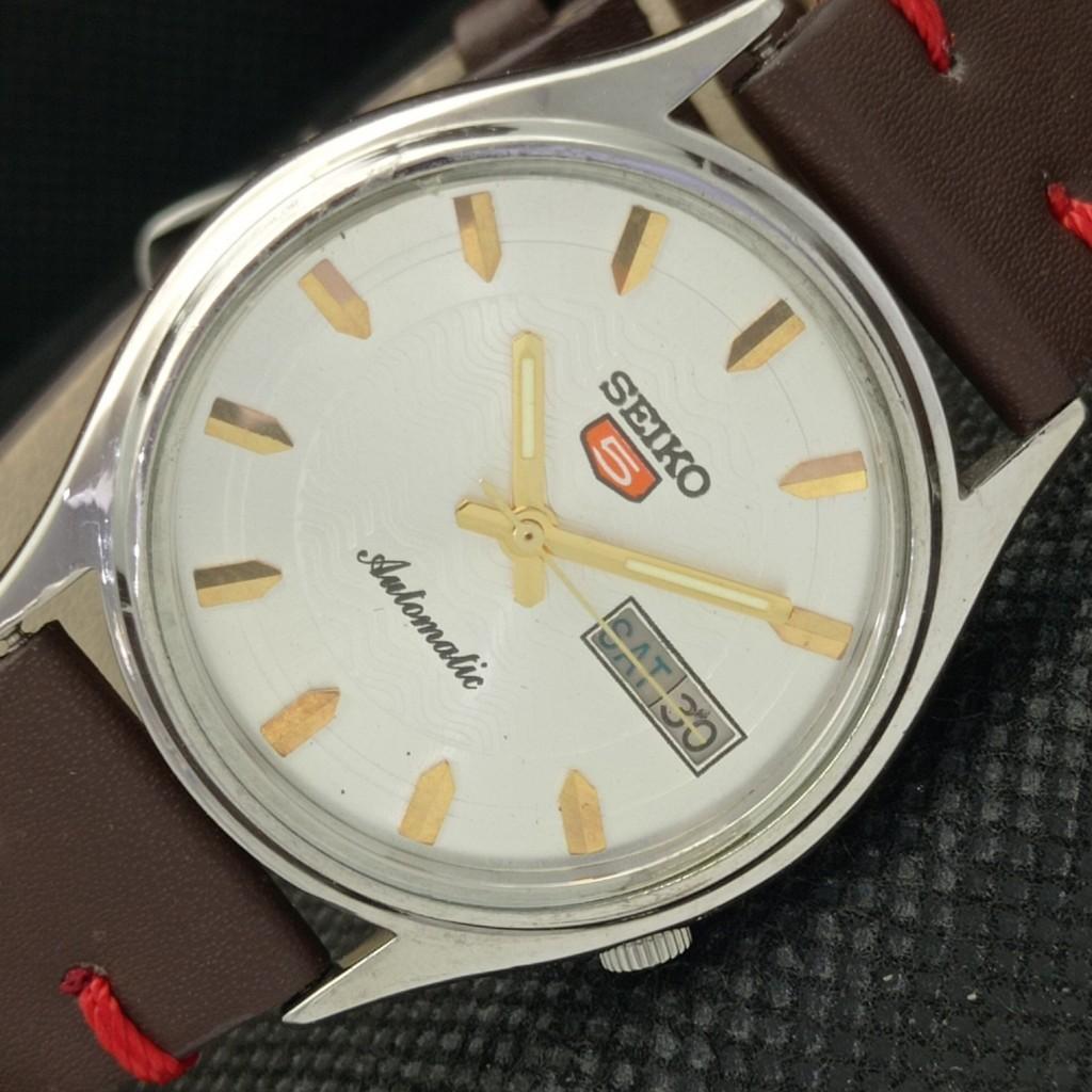 

ВИНТАЖНЫЕ СЕРЕБРЯНЫЕ ЧАСЫ SEIKO 5 AUTOMATIC 7009A ЯПОНИЯ МУЖСКИЕ ДЕНЬ/ДАТА 603-a313744-1 SKU603-a313744