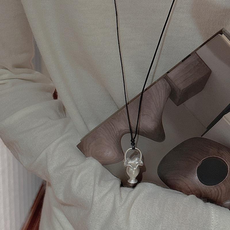 S925 Sterling Silver Niche Design Sense Retro Vase Simple Necklace Korean Style Fashionable Sweater Chain