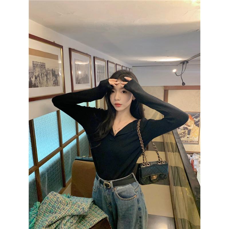 Pure desire wind v-neck sweater women's spring and autumn niche front shoulder thin top Spice girl chic long-sleeved outer knitted sweater