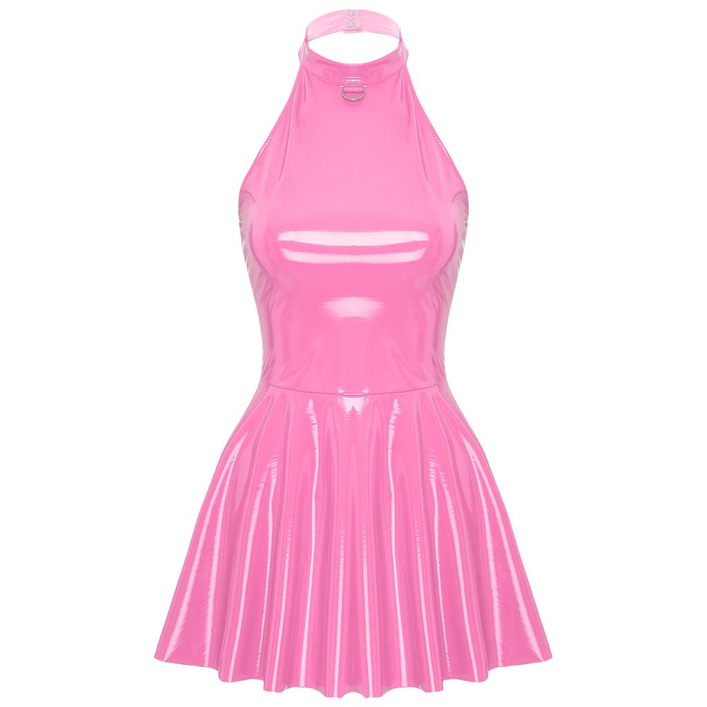 Damekjole i lakkskinn halterneck uten ermer svingskjørt minilengde klubbfestkjole