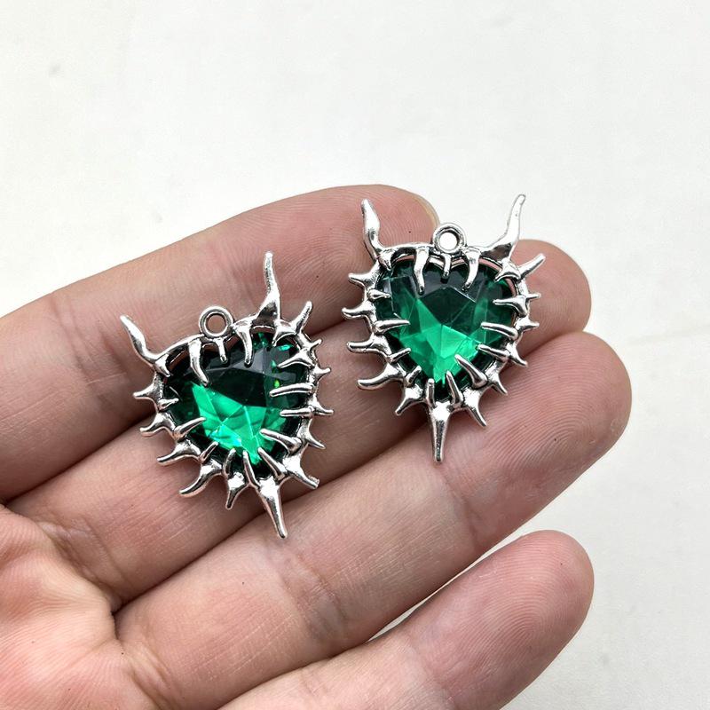 Naszyjnik z wisiorkiem z kryształkami Alien: Styl gotycki punk dla mężczyzn i kobiet