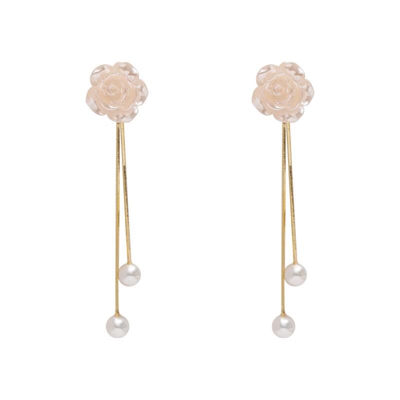 Elegant Camellia Pearl Tassel Ear Clip (No Piercing)