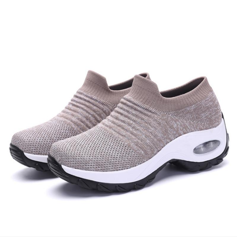 2026 New Women's Sneakers Thick Sole Air Cushion Sport Shoes for Women Breathable Mesh Women Casual Shoes Rocking tenis de mujer