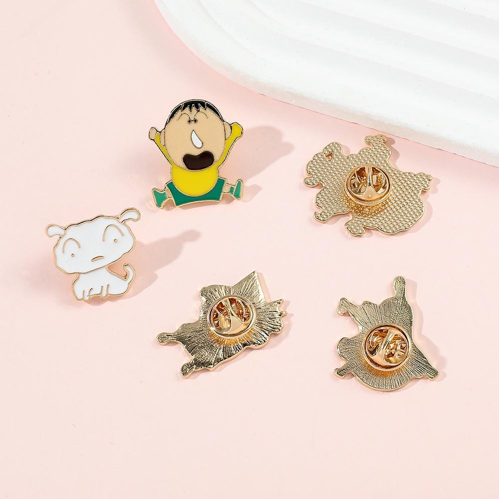 Cute Crayon Shin-chan Metal Badge Cartoon Character Backpack Accessory Wholesale