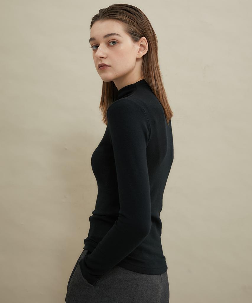 MANAVIS7 Wool Half-Turtleneck Black