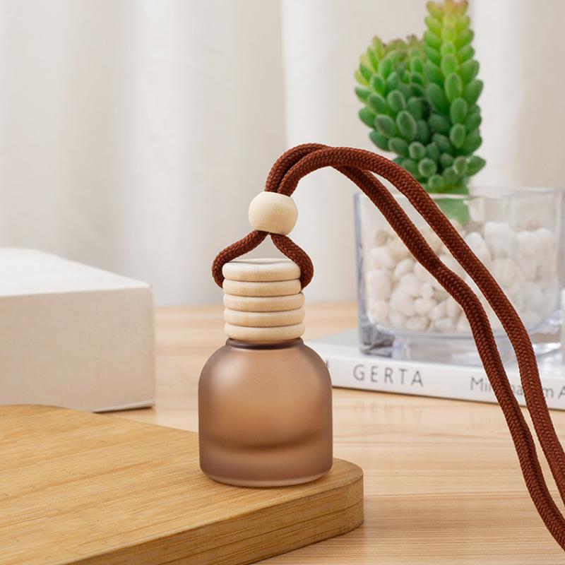 1Pcs 11ml Air Freshener Empty Bottle Car Hanging Glass Bottle Aromatherapy Pendant Diffuser Car Decoration Aromatherapy Ornament