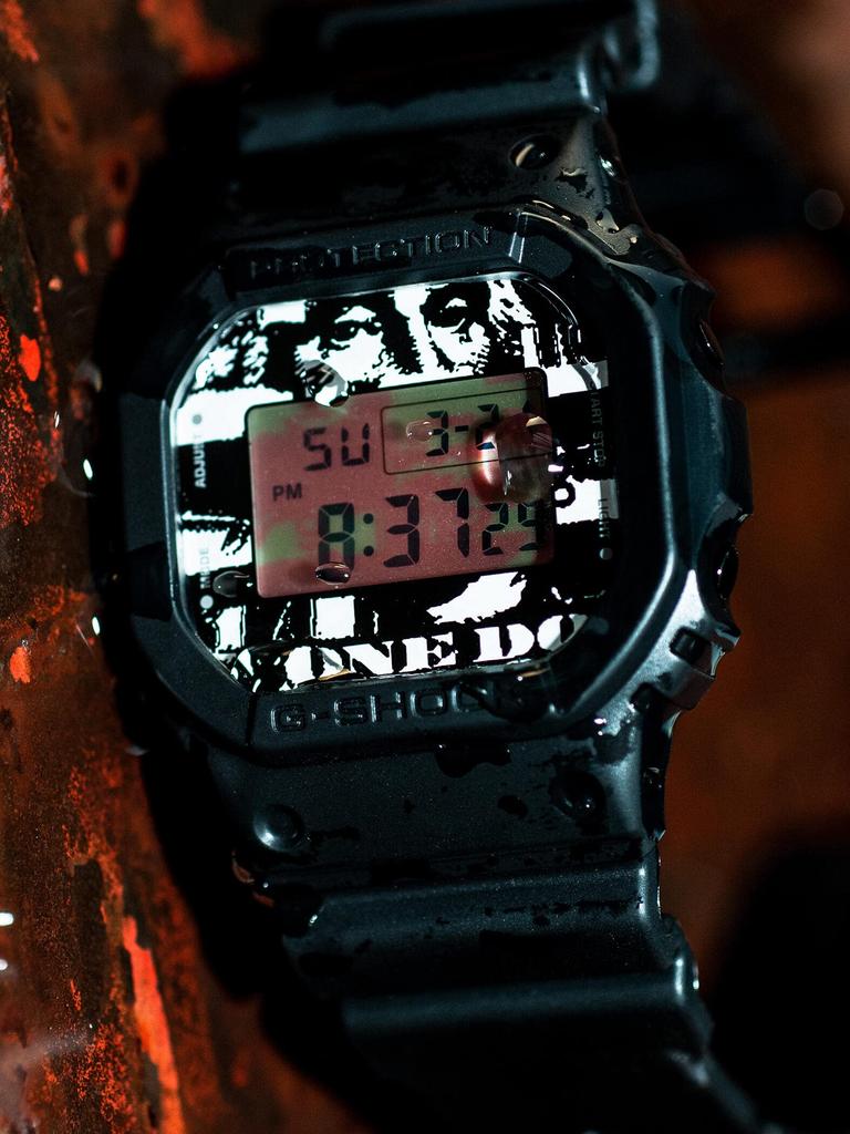 BEAMS KOUSUKE KAWAMURA X BEAMS T Special Edition DW Dollar Bill Black 11480709950 G-SHOCK 5600-E "1 Shredded" Men's Watch, -