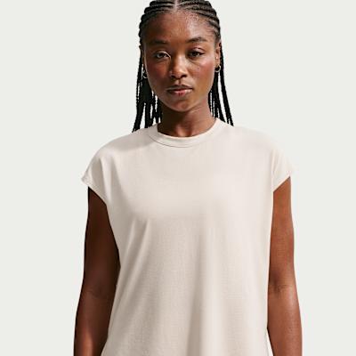 Nike T Shirts Women s Ecru Crew Neck Moderate S