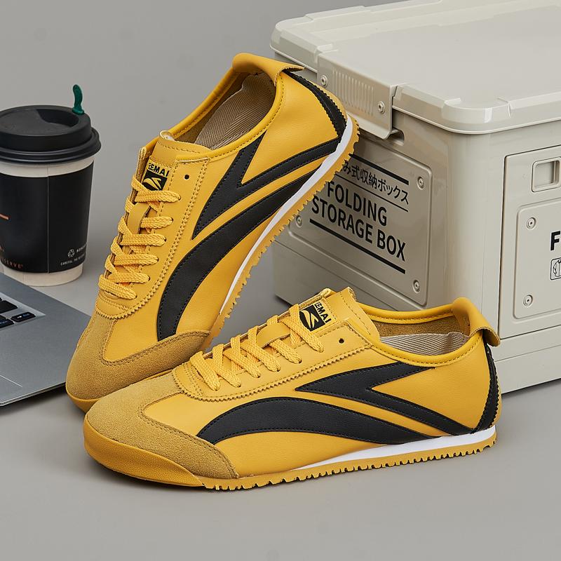 

Men s Sneakers 2024 New Fashion Casual Breathable Outdoor Mesh Shoes Men Comfortable Soft Light Shock Absorbing Sports Shoes 36