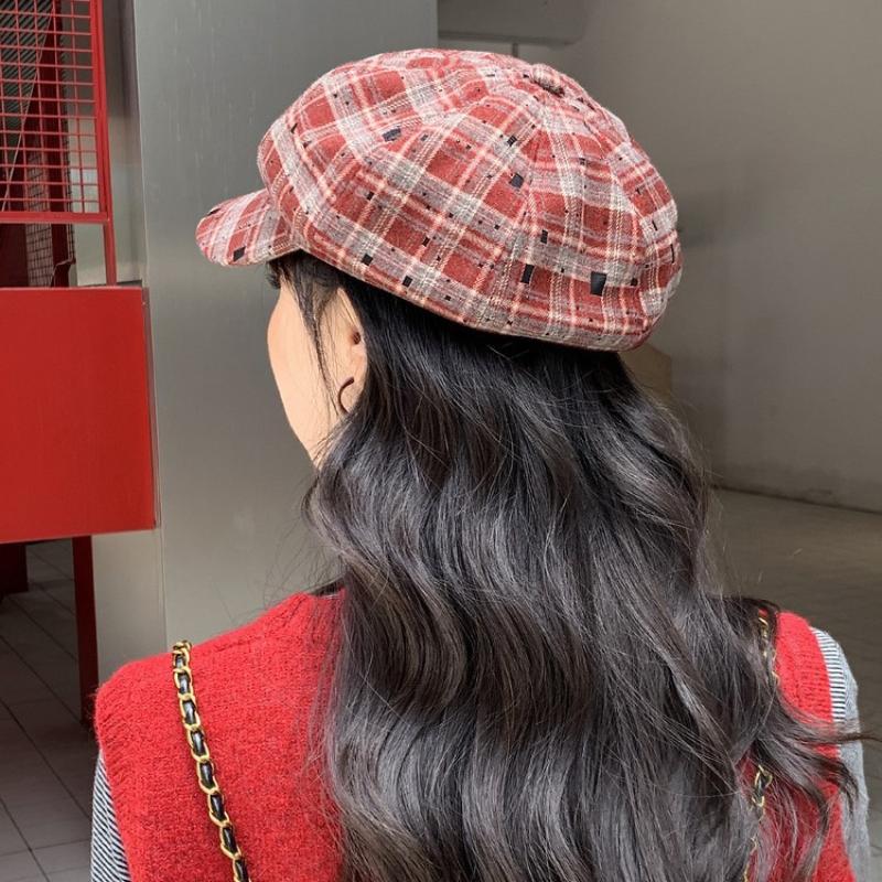Retro Kontrastfarbene Karomuster-Baretts für Damen Japanisch Personalisierte Vielseitige Gesichtsbetonende Kleine Literarische Malerhüte