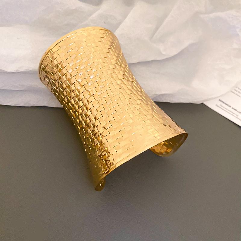 Minimalist Double-Layer Hollow Armlet: European & American Style, Exaggerated & Fashionable High-End Bracelet