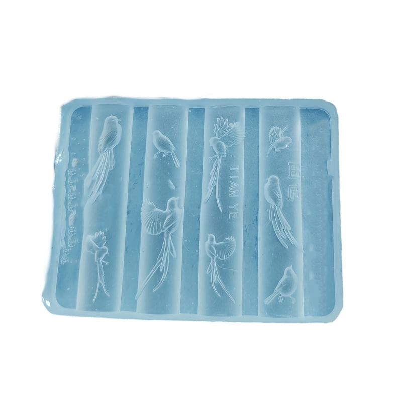 Flexible Nails Mold Leaf/Bird Shape Nails Art Template Moulds Silicone Texture Suitable for Beauticians and Art Learners