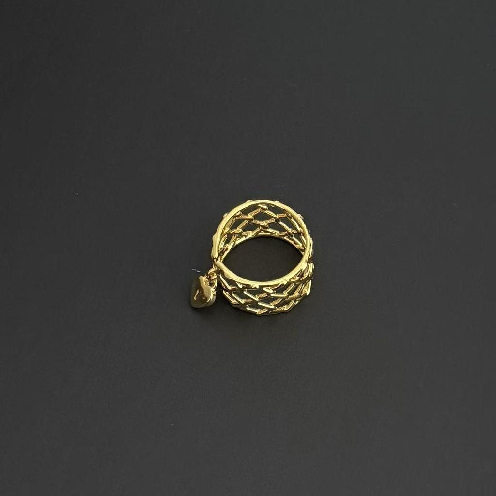 Hollow Heart Lock Ring: Unique, Stylish, Simple Design Finger Ring