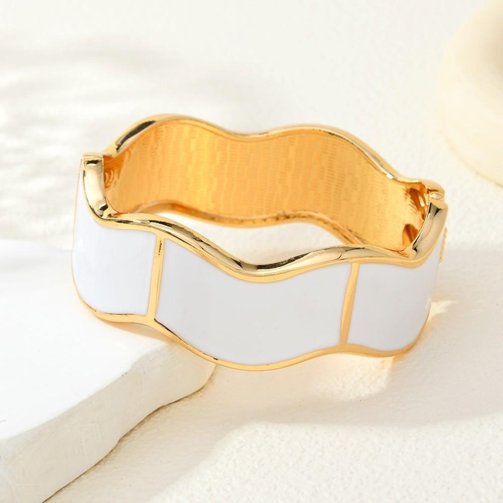 Bracciale Irregolare in Lega di Zinco Bangle Smaltato Esagerato Regolabile Stile Americano Impermeabile Gioiello da Polso da Donna Festa