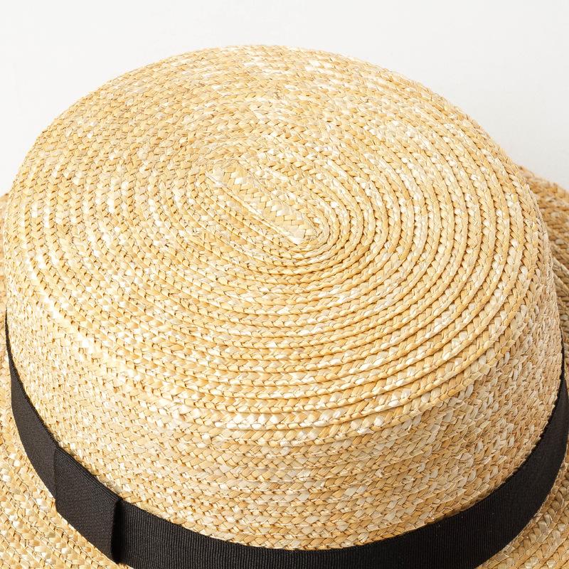 Spring and Summer New Fashionable Simple Women's Flat Hat, Travel Vacation Sunscreen Sunshade Beach Straw Hat Straw Hat.