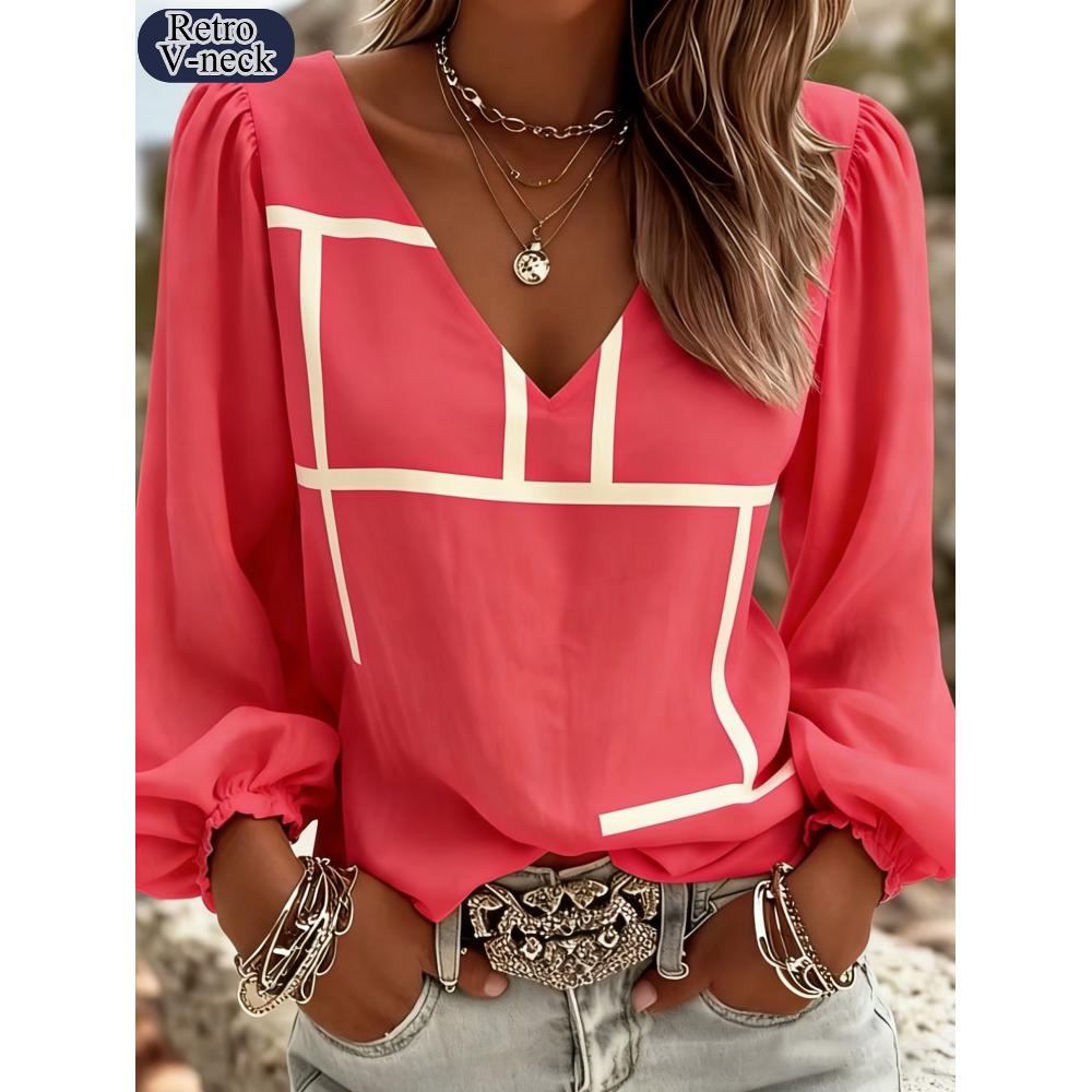 A vintage western-style V-neck blouse with irregular prints and Bohemian-style pendant patterns. Perfect for spring and summer. S