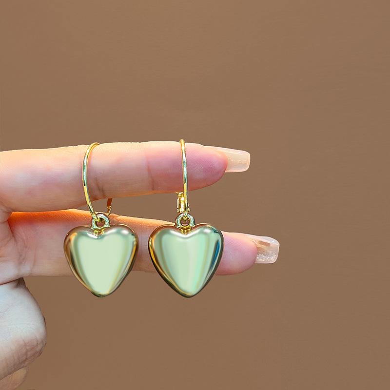 2022 Trendy Smooth Glossy Love Earrings Wind Exaggerated Circle Ear Buckles Fashion Temperament Earrings Women