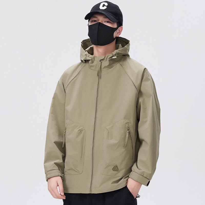 Herren Trendige Winddichte Outdoor-Jacke 2025